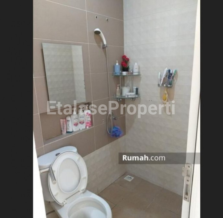 Foto properti BOULEVARD MINIMALIS! Dijual Rumah Delta Sari Baru Taman Luas 9