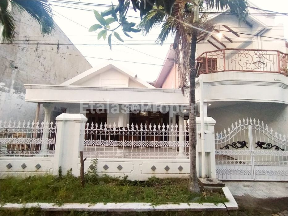 Foto properti Turun Harga DEKAT RUKO! Dijual Rumah Putih Delta Sari Indah 1