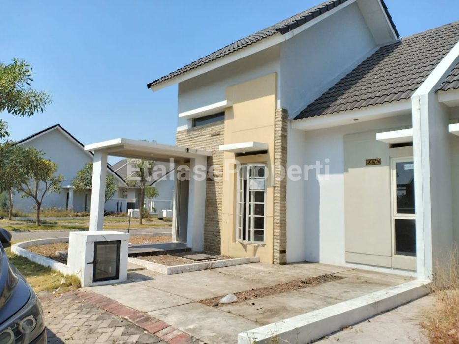 Foto properti Dijual Rumah Hook Di Puri Surya Jaya - Valencia Terrace 2