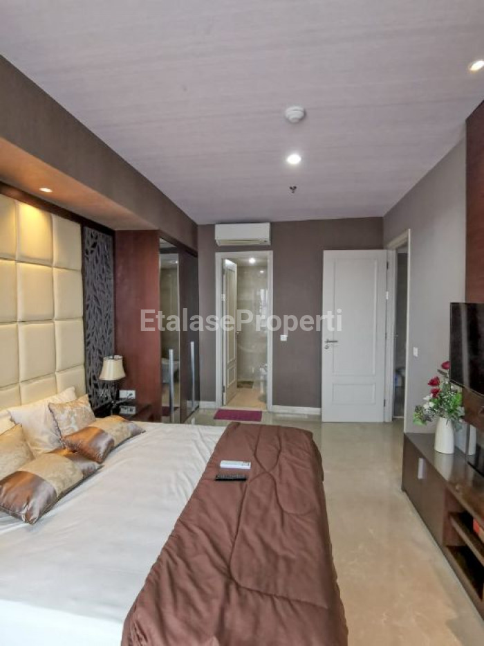 Foto properti MEWAH POL, PUSAT KOTA! Apartemen One Icon Tunjungan Plaza 6 Furnish Mewah 2