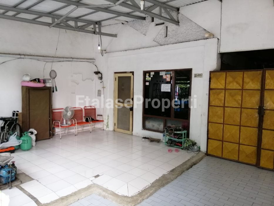 Foto properti Rumah Tengah Kota * PETEMON 2