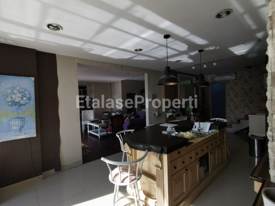 Foto properti Dijual Ruko Kantor Area Darmo Surabaya 4 Lantai 4