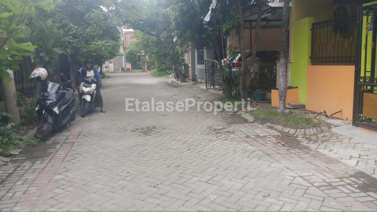 Foto properti DIJUAL Rumah Siap Huni Abis Di Renov Total Lokasi Perum Purimas Rungkut Surabaya 3