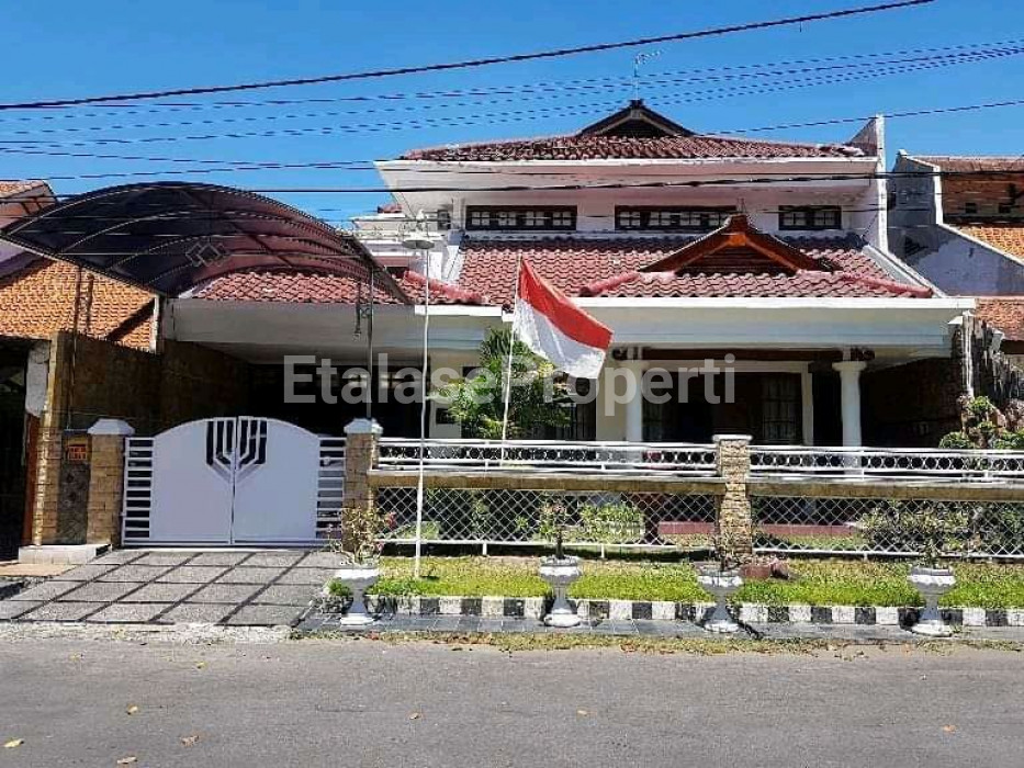 Foto properti Dijual Rumah Rungkut Asri Utara 1