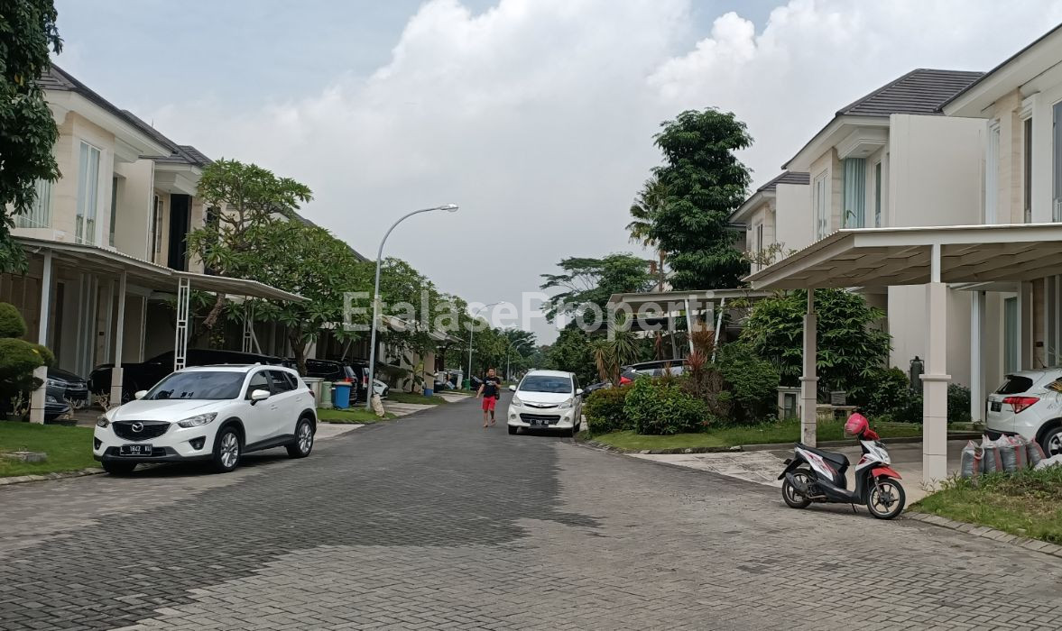 Foto properti Dijual Rumah Villa Bukit Regency 3 Pakuwon Indah SBY Barat Dkt PTC 2