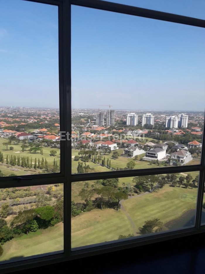 Foto properti Dijual Apartment Mewah 3 Bedroom, The Adhiwangsa, Golf View Residence, Surabaya Barat 4