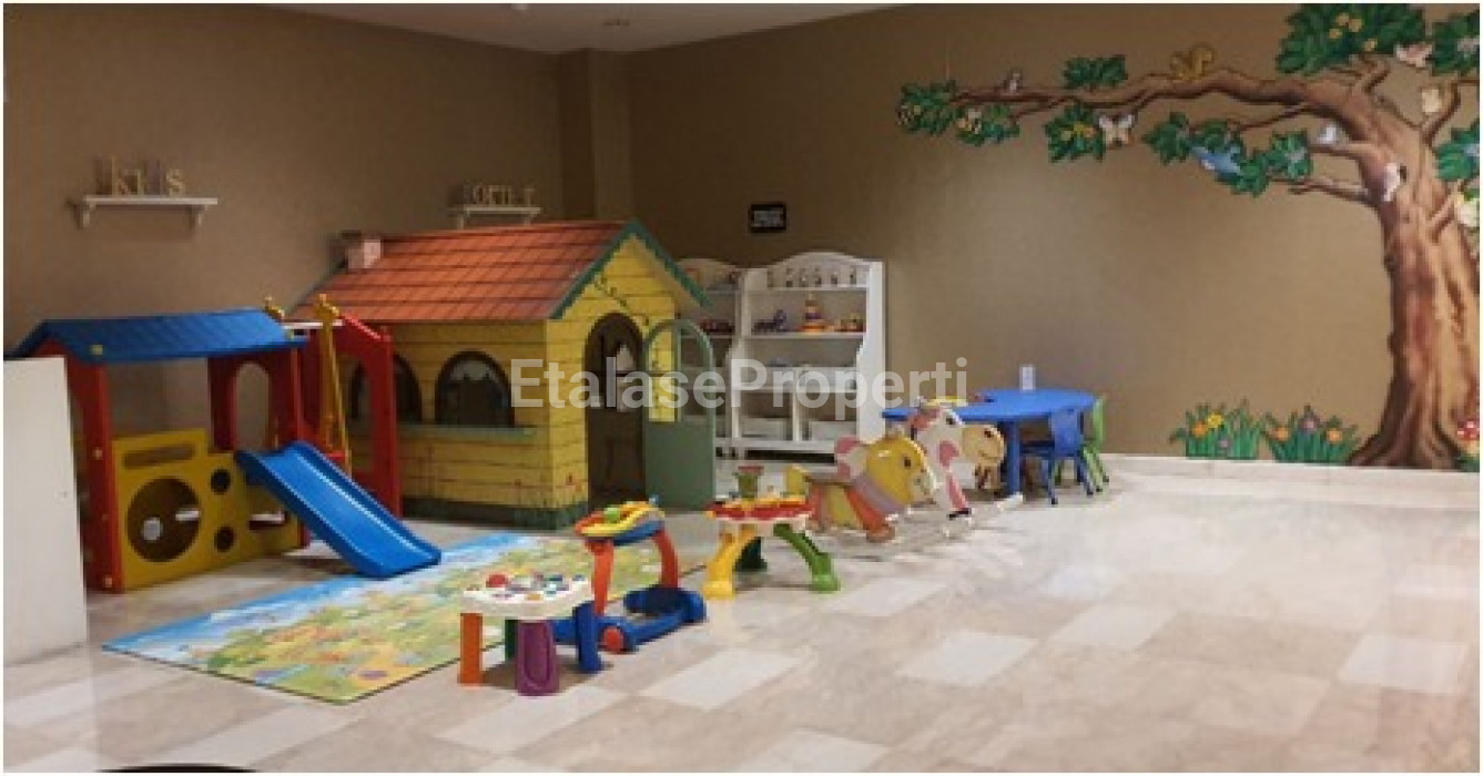 Foto properti Dijual Apartment Mewah 3 Bedroom, The Adhiwangsa, Golf View Residence, Surabaya Barat 5