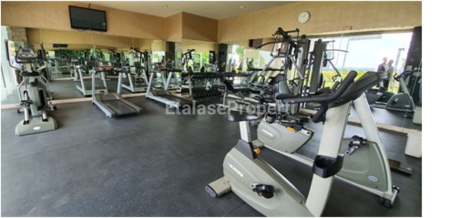 Foto properti Dijual Apartment Mewah 3 Bedroom, The Adhiwangsa, Golf View Residence, Surabaya Barat 7