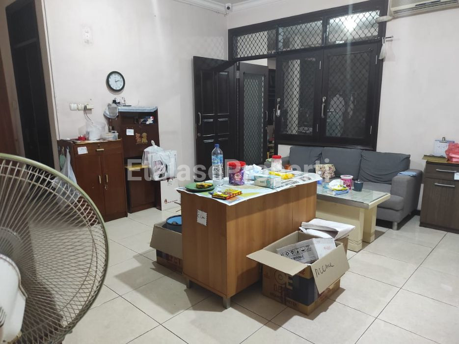 Foto properti Dijual Rumah Darmo Baru Barat 4