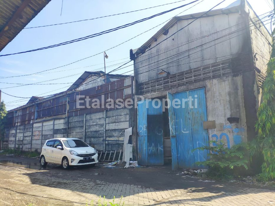 Foto properti Dijual Gudang Strategis Hitung Tanah - Daerah Juanda, Tambak Sawah 2