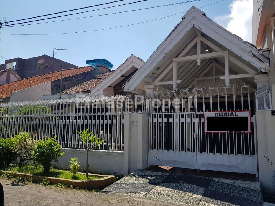 Foto properti Rumah Luas Sangat Dekat Ubaya Tenggilis 1