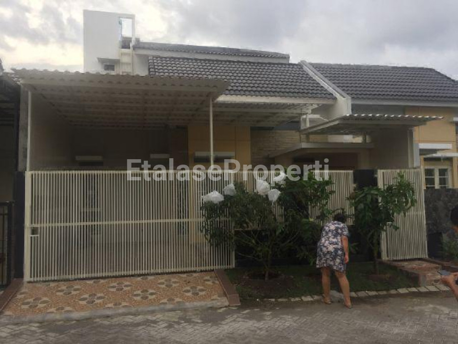 Foto properti BU Dijual Cepat Rumah Puri Surya Jaya Cluster Valencia 1