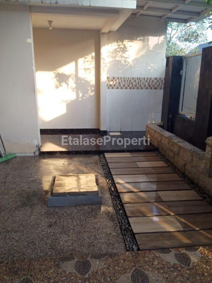 Foto properti BU Dijual Cepat Rumah Puri Surya Jaya Cluster Valencia 3