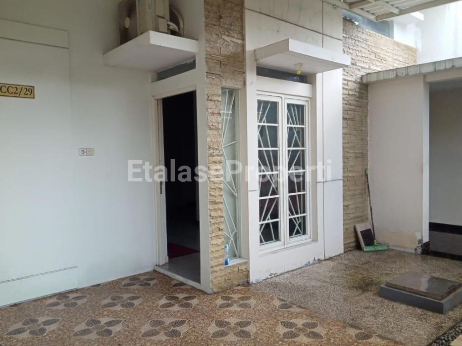 Foto properti BU Dijual Cepat Rumah Puri Surya Jaya Cluster Valencia 4