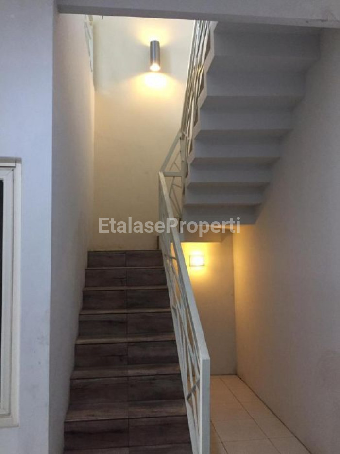 Foto properti BU Dijual Cepat Rumah Puri Surya Jaya Cluster Valencia 7