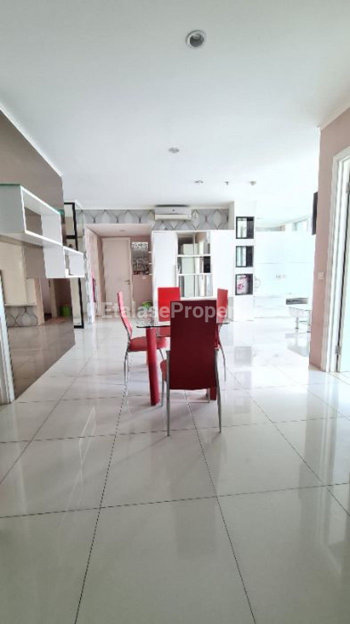 Foto properti VUE 3 BR BALKON CW APARTMENT CIPUTRA WORLD SURABAYA 5