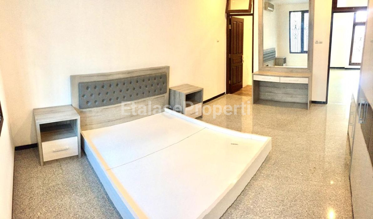 Foto properti Dijual Rumah Kertajaya Indah VIII 2