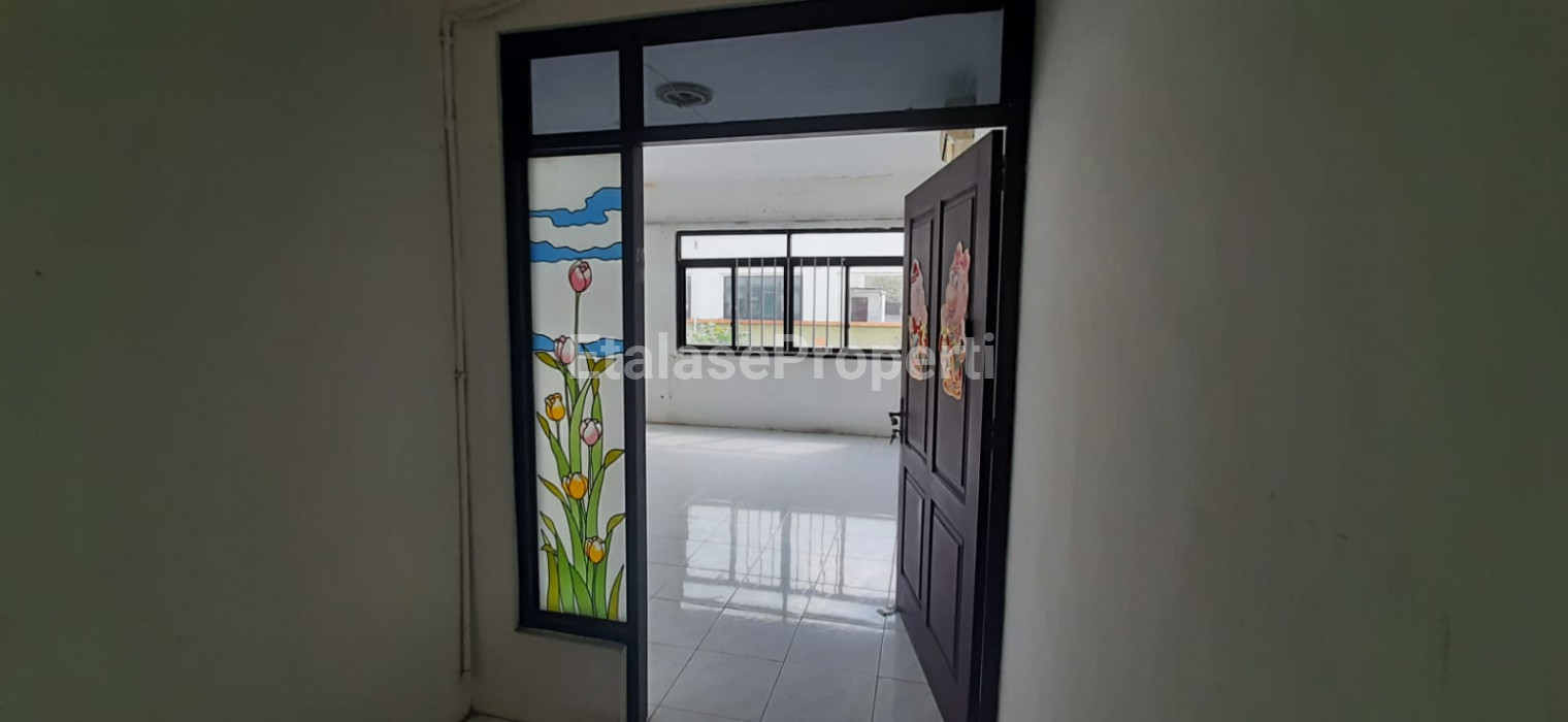 Foto properti Dijual Ruko Plaza Segi 8 Blok D 8