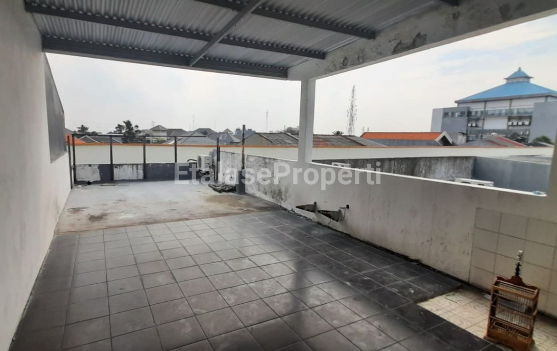 Foto properti Dijual Ruko Plaza Segi 8 Blok D 9