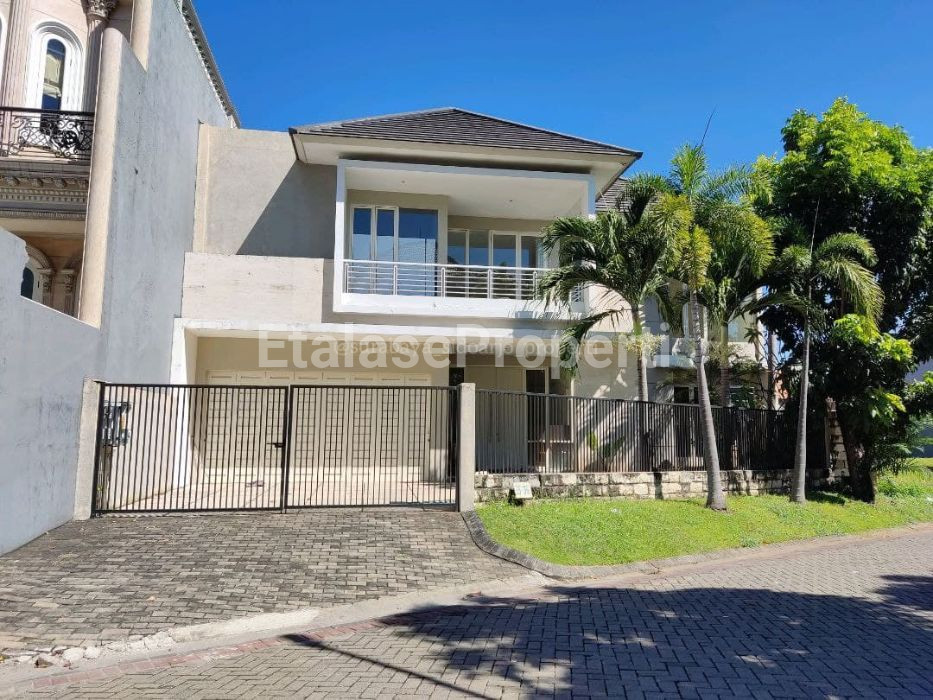 Foto properti Dijual Rumah Graha Famili Surabaya Barat 1