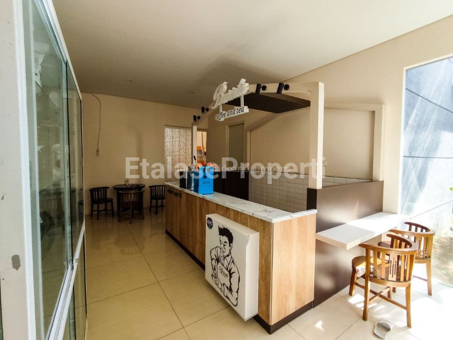 Foto properti Dijual Rumah Graha Famili Surabaya Barat 9