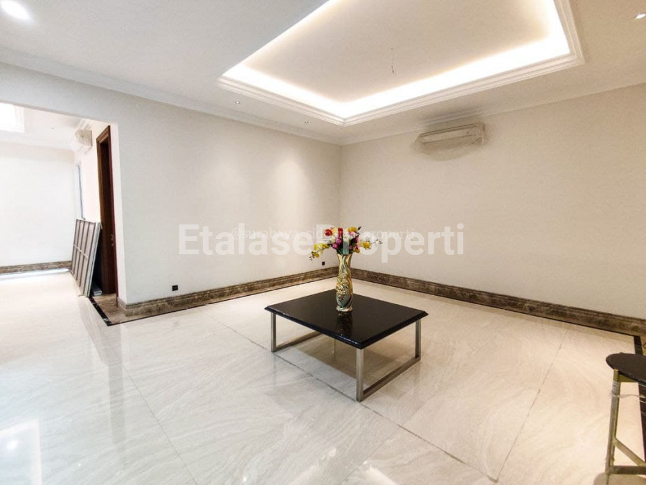 Foto properti FOR SALE PRIVATE CLUSTER! Rumah Baru Minimalis Graha Famili Surabaya Barat 3