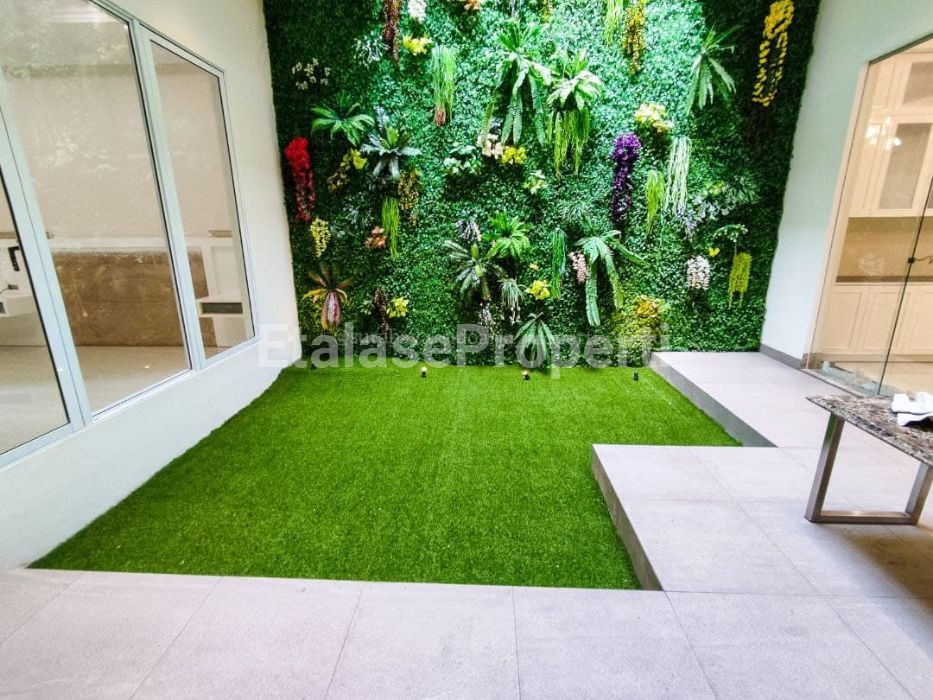 Foto properti FOR SALE PRIVATE CLUSTER! Rumah Baru Minimalis Graha Famili Surabaya Barat 4