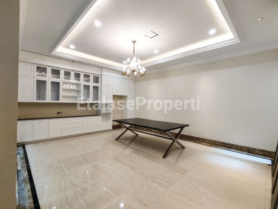 Foto properti FOR SALE PRIVATE CLUSTER! Rumah Baru Minimalis Graha Famili Surabaya Barat 5