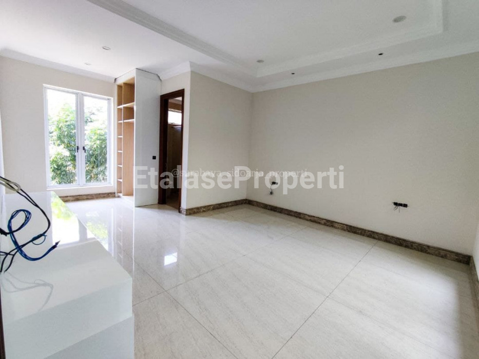 Foto properti FOR SALE PRIVATE CLUSTER! Rumah Baru Minimalis Graha Famili Surabaya Barat 6