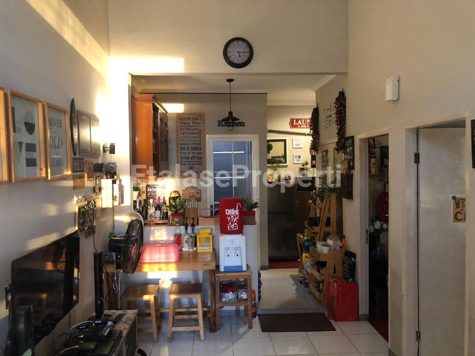 Foto properti DIJUAL FULL FURNISH RUMAH MINIMALIS  SIAP HUNI DI LOKASI STRATEGIS WILAYAH PAKAL, SURABAYA BARAT 2