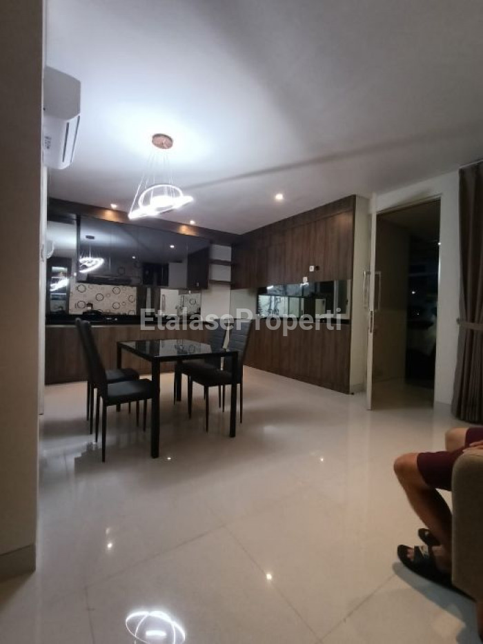 Foto properti Disewakan Cepat Rumah Baru Gres Suvadiva Pakuwon City 5