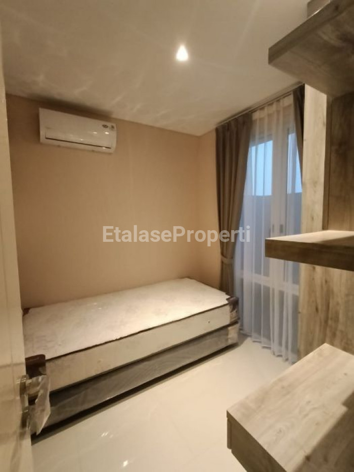 Foto properti Disewakan Cepat Rumah Baru Gres Suvadiva Pakuwon City 7