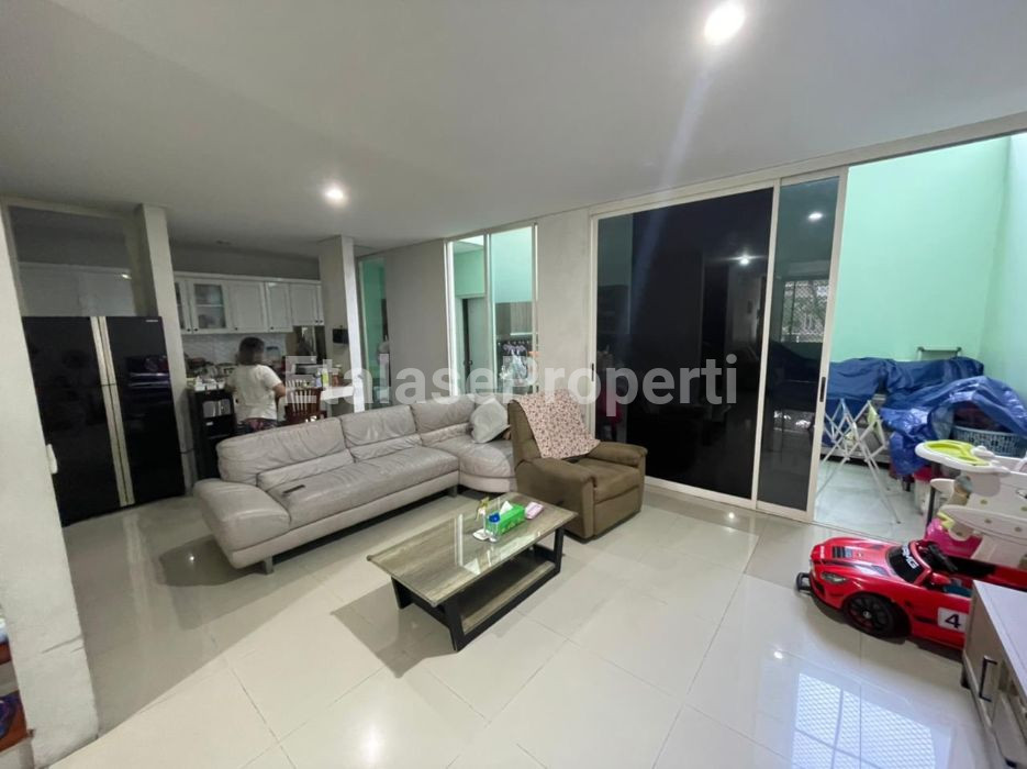 Foto properti Dijual Cepat Rumah Stamford Place Citraland Minimalis Siap Huni 2