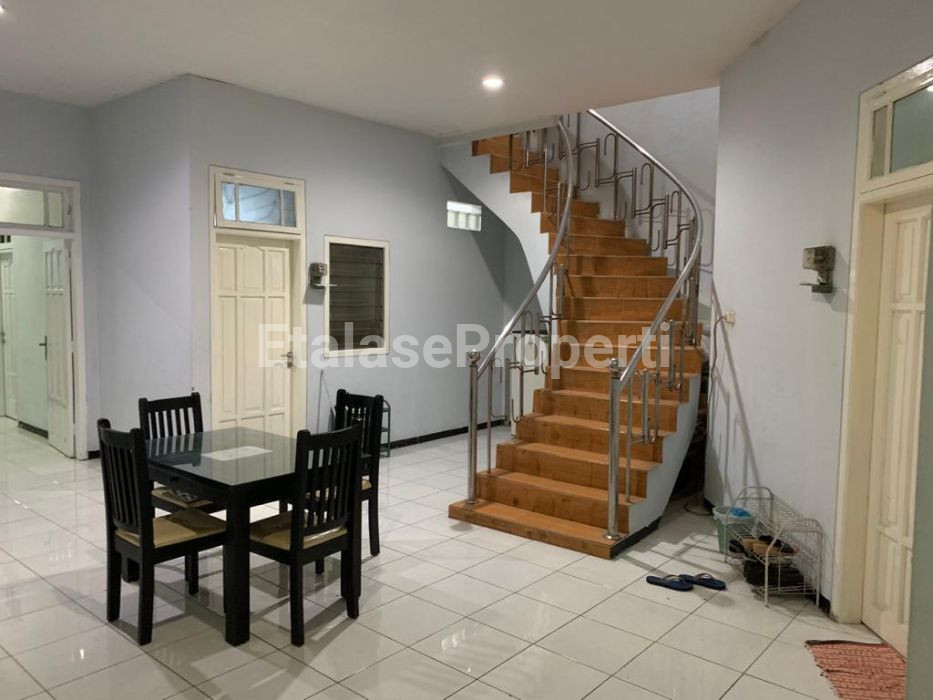 Foto properti Dukuh Kupang Barat.SHGB.  Rumah Kost. 4