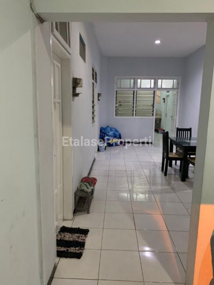 Foto properti Dukuh Kupang Barat.SHGB.  Rumah Kost. 5