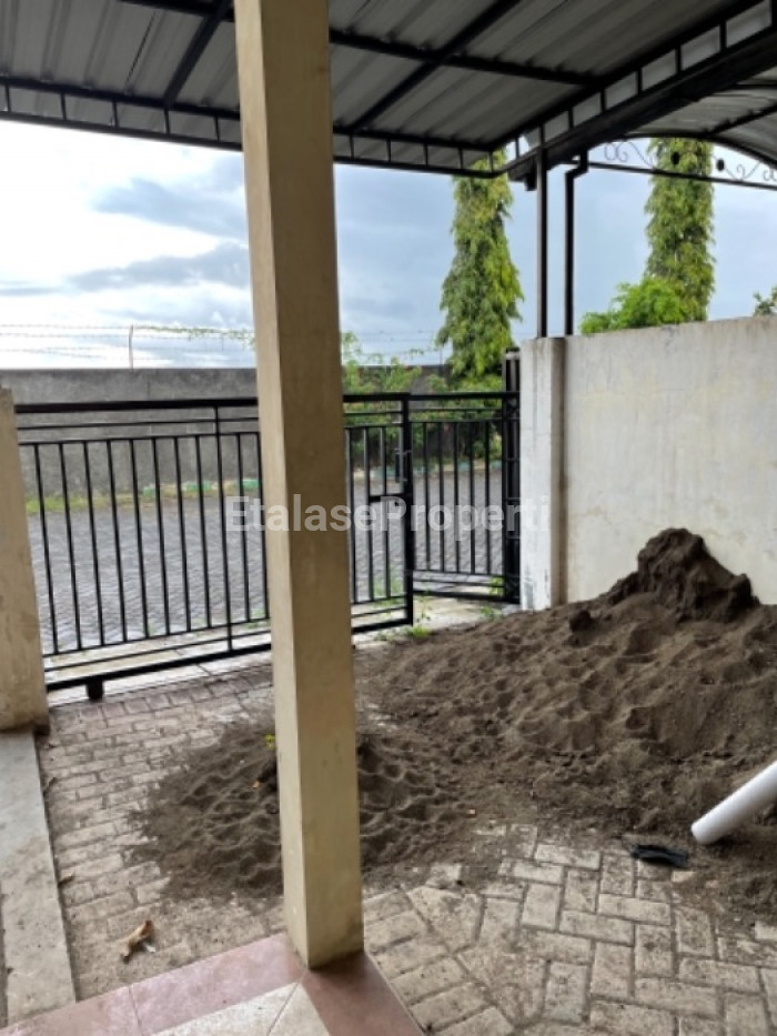 Foto properti Dijual Rumah Dian Regency Tropodo 6