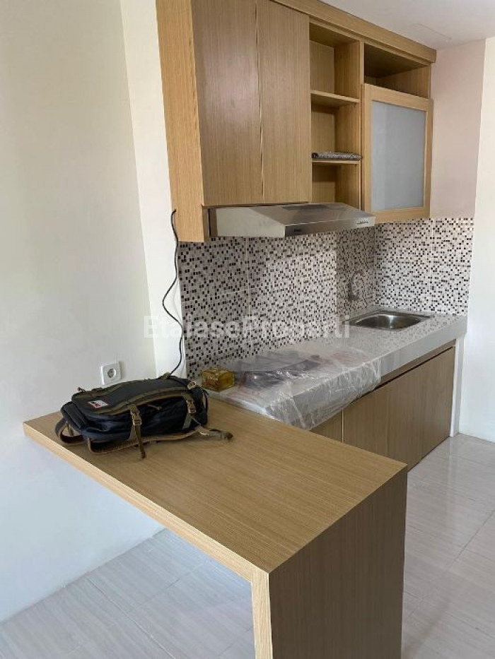 Foto properti Baru Gress! Dijual Apartemen Puncak Dharmahusada 2 Bedroom Tower B Furnish 2