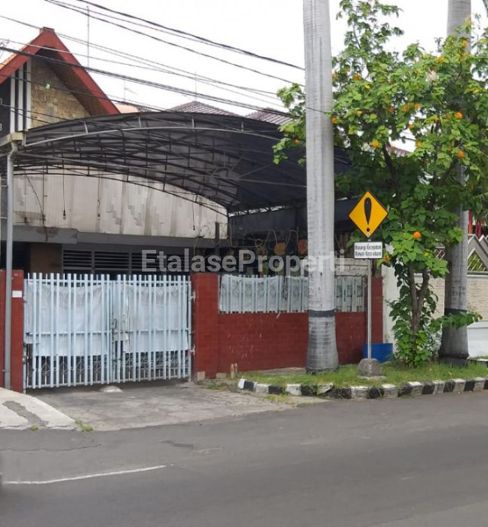 Foto properti Butuh Cepat Laku - Rumah Surabaya Pusat Untuk Usaha Nol Jl Raya Kartini 1