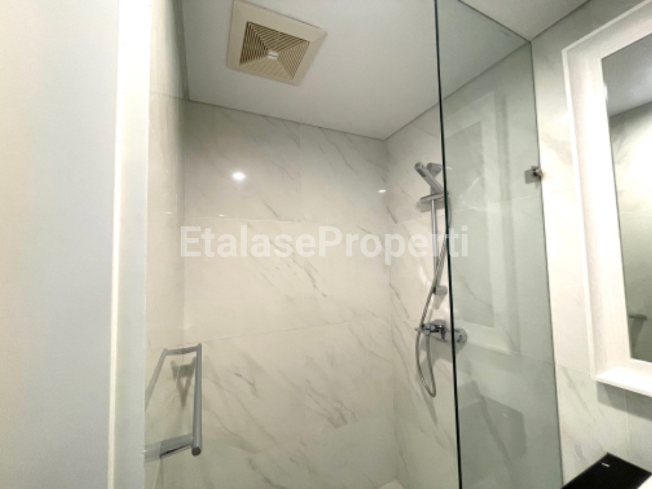 Foto properti BARU GRESS ! Mewah ! Disewakan Apartemen Vertu Tipe Studio 4