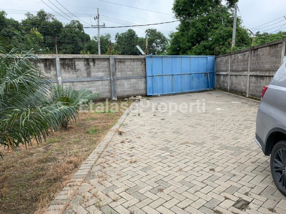 Foto properti Dijual Gudang Luas Dan Strategis Raya Mojosari-Trawas 3