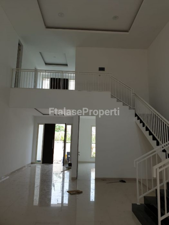 Foto properti FOR SALE  RUMAH MODERN MINIMALIS BARU GRESsss Jalan Sutorejo  Tengah Surabaya Timur 7