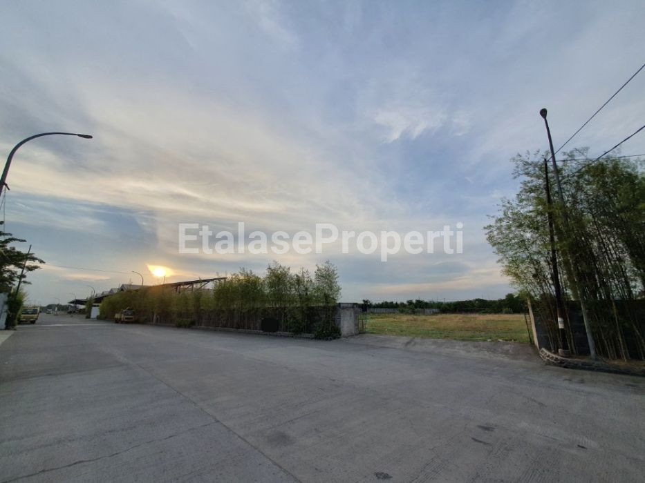 Foto properti Dijual Tanah Siap Bangun Pergudangan Osowilangun Indah 3