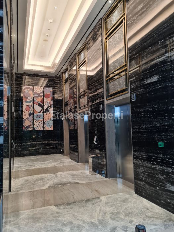 Foto properti OFFICE PAKUWON TOWER CBD SURABAYA. KANTOR TENGAH KOTA SURABAYA. SELANGKAH KE TUNJUNGAN PLAZA MALL 3