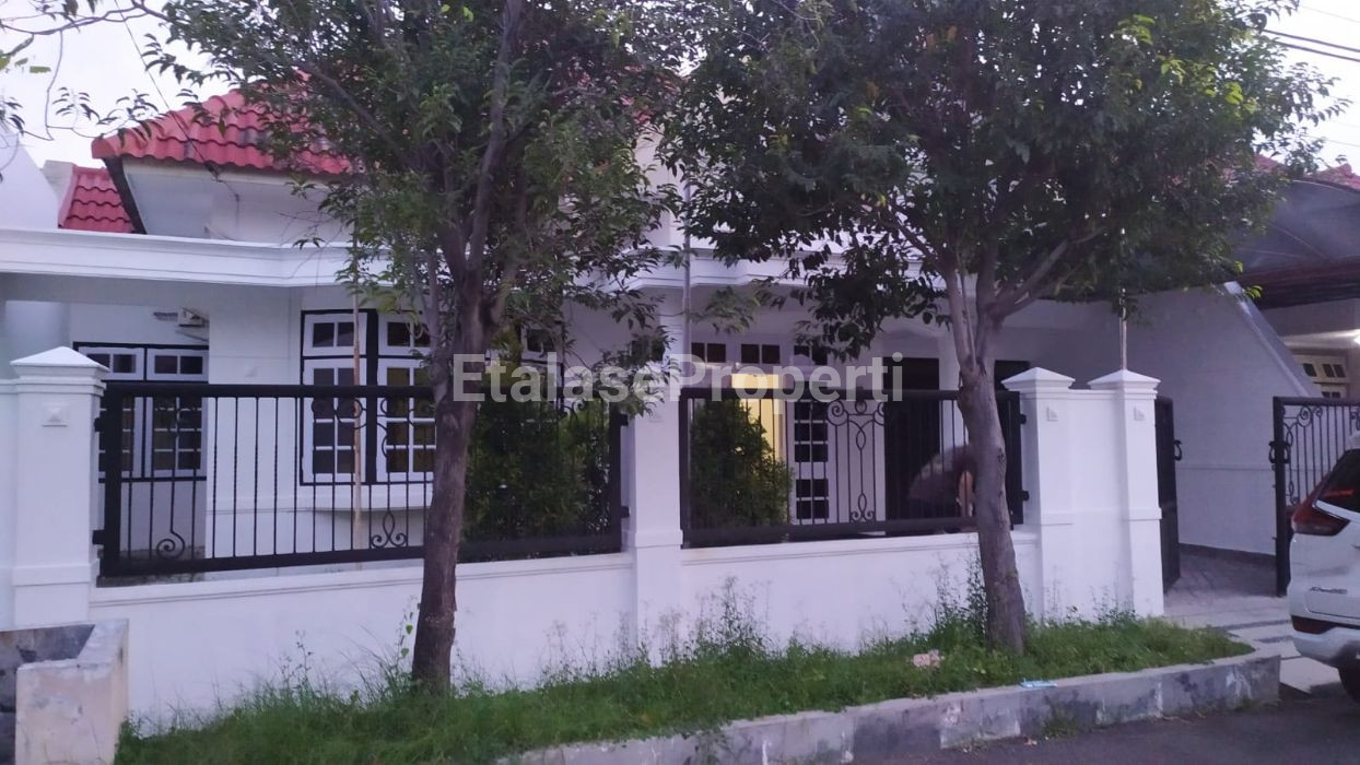 Foto properti Disewakan Rumah  Surabaya Timur Dekat Pusat Keramaian - Manyar Kartika 1