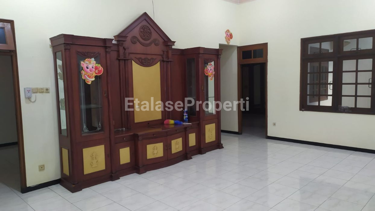 Foto properti Disewakan Rumah  Surabaya Timur Dekat Pusat Keramaian - Manyar Kartika 5