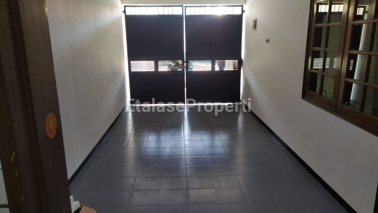 Foto properti Disewakan Rumah  Surabaya Timur Dekat Pusat Keramaian - Manyar Kartika 9