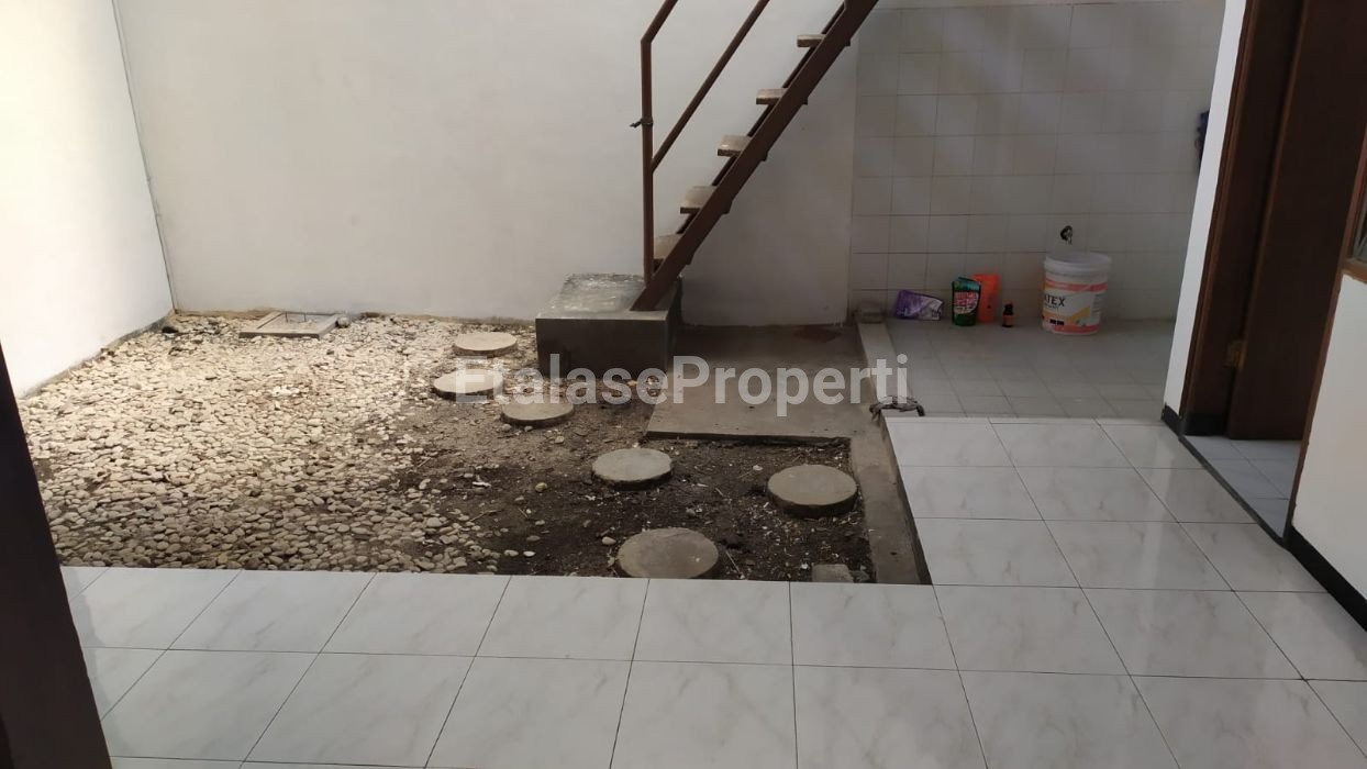 Foto properti Disewakan Rumah  Surabaya Timur Dekat Pusat Keramaian - Manyar Kartika 10