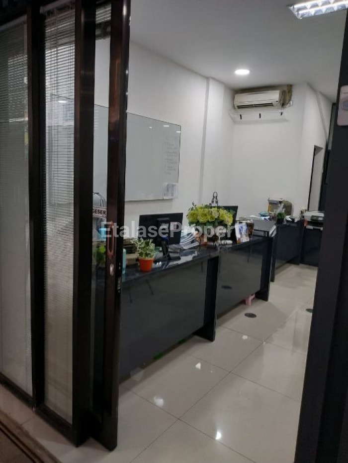 Foto properti KLAMPIS 21. RUKO 3 LANTAI RENOVASI 4