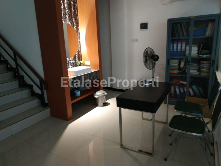 Foto properti KLAMPIS 21. RUKO 3 LANTAI RENOVASI 8