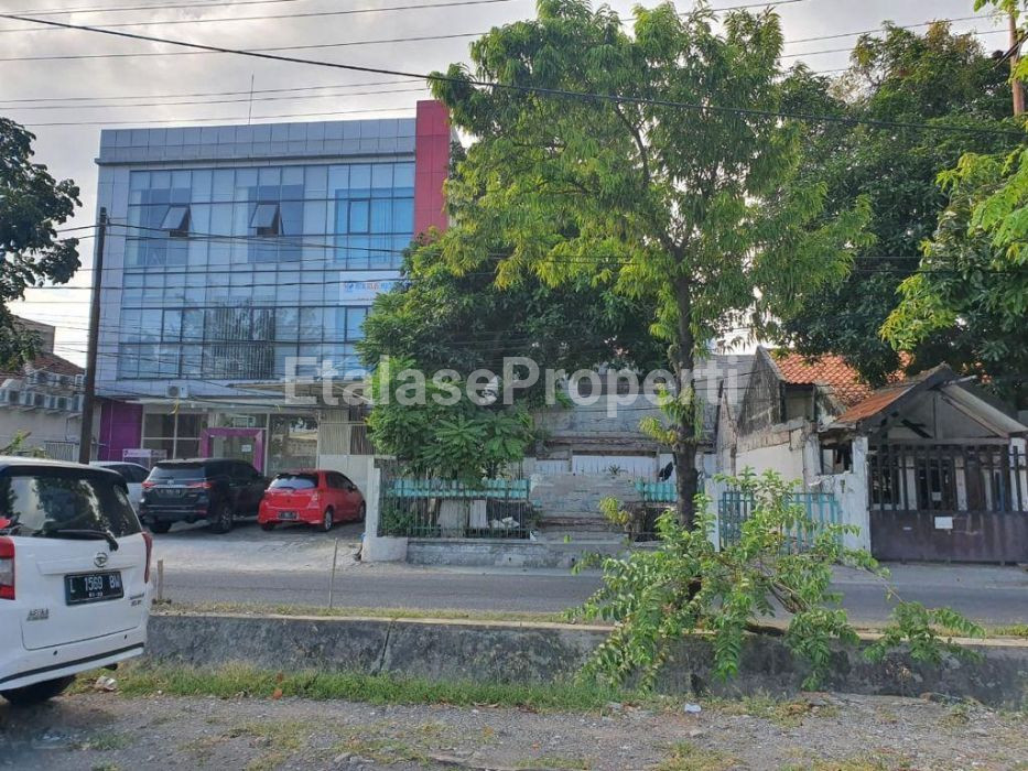 Foto properti Dijual Tanah Bekas Rumah Di Second Road Manyar Kertoadi 2